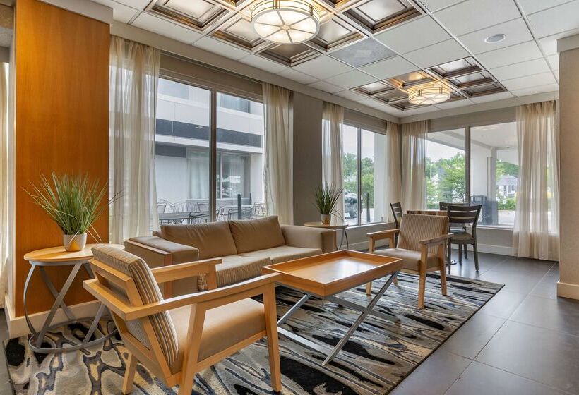 فندق Best Western Plus University Inn