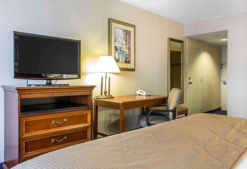 Clarion Hotel & Conference Center