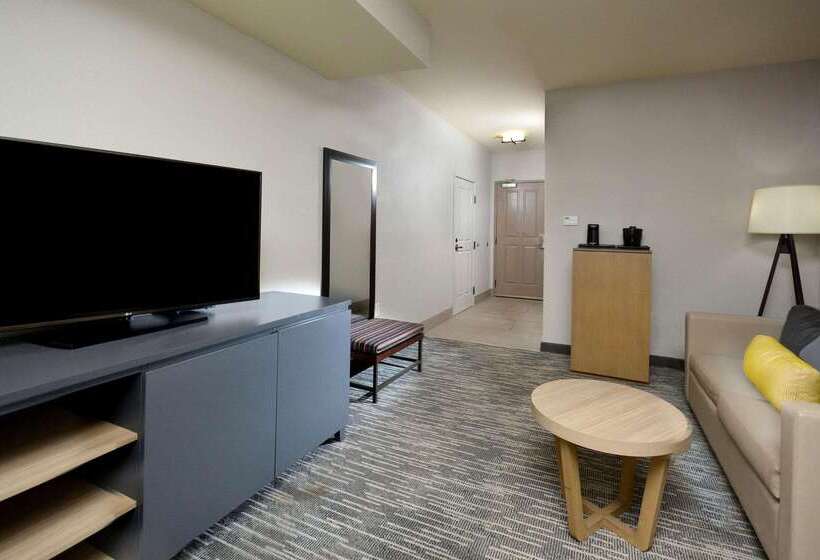 هتل Country Inn & Suites By Radisson, Asheville West Near Biltmore