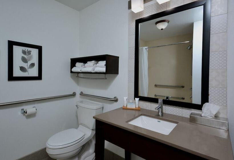 هتل Country Inn & Suites By Radisson, Asheville West Near Biltmore