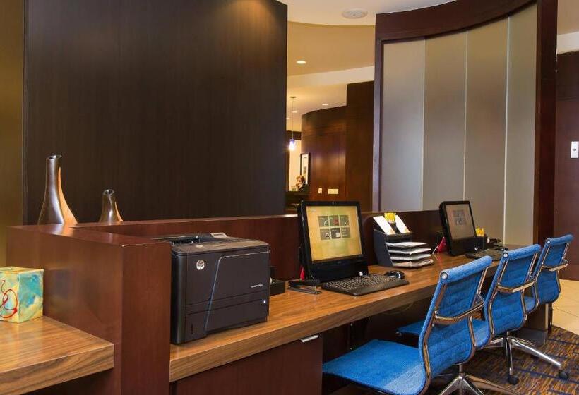 هتل Courtyard Columbia Downtown At Usc