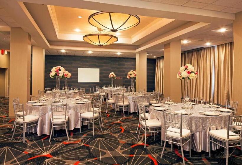 Courtyard By Marriott San Diego Mission Valley/hotel Circle