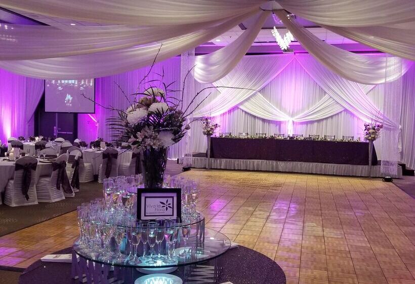 Doubletree By Hilton Hotel Bloomington