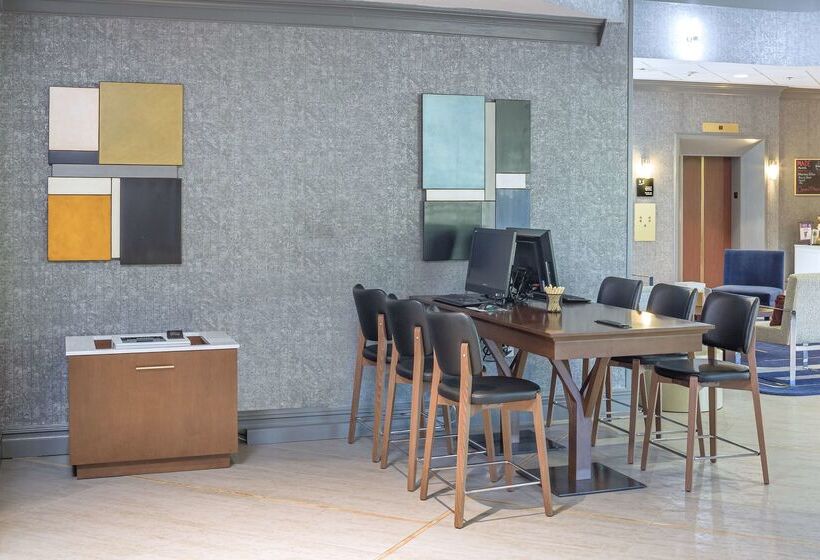 호텔 Doubletree By Hilton Boston Rockland