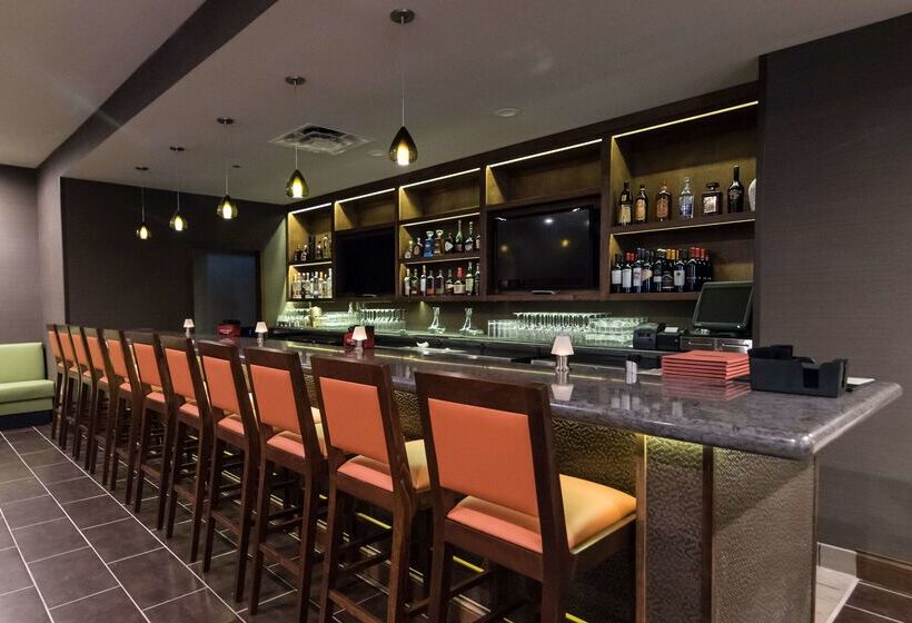 호텔 Wyndham Garden Westlake