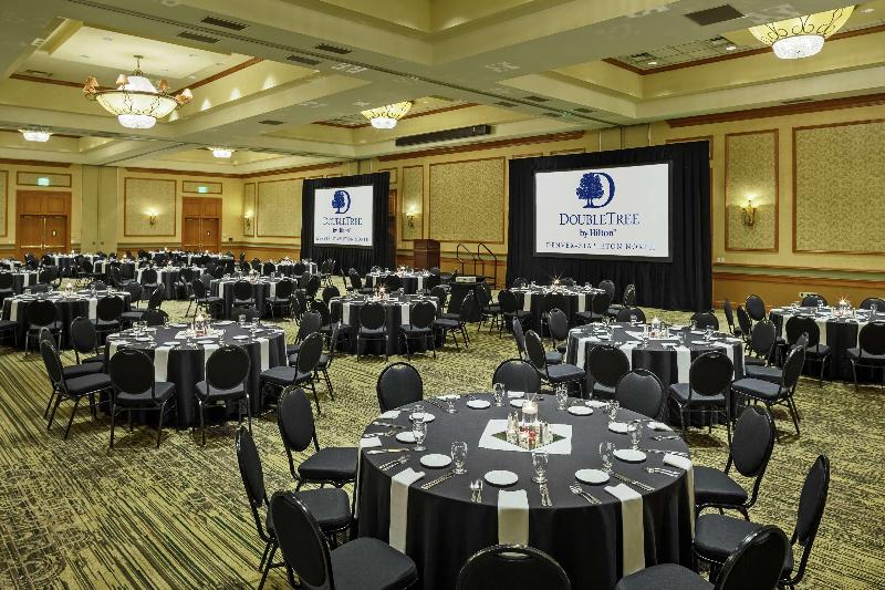 בית מלון כפרי Doubletree By Hilton Denver Central Park