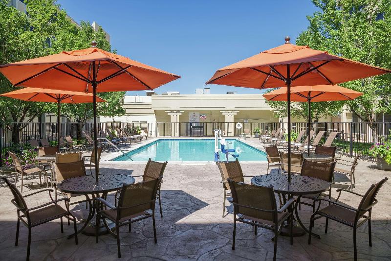 בית מלון כפרי Doubletree By Hilton Denver Central Park