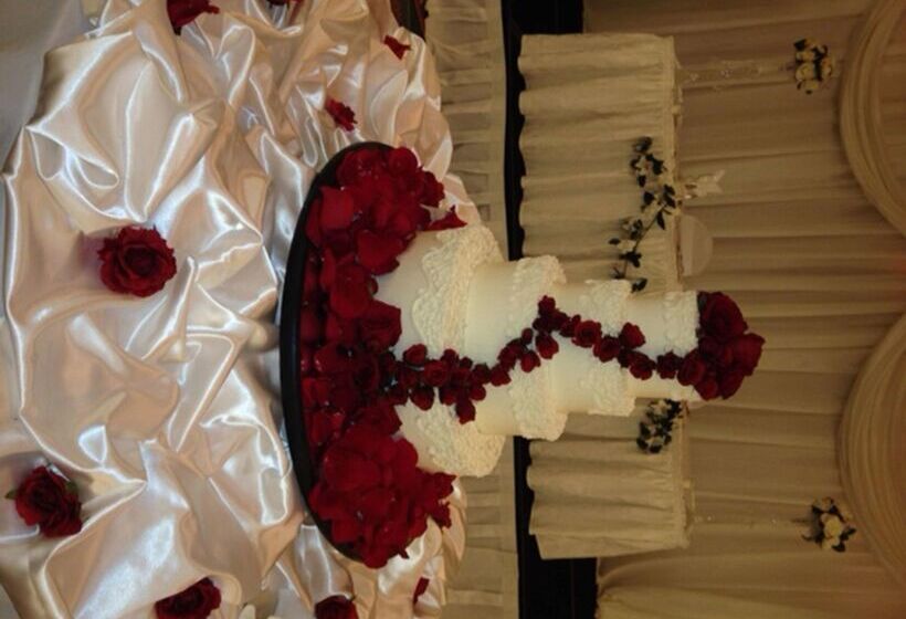 هتل Doubletree By Hilton Rochester