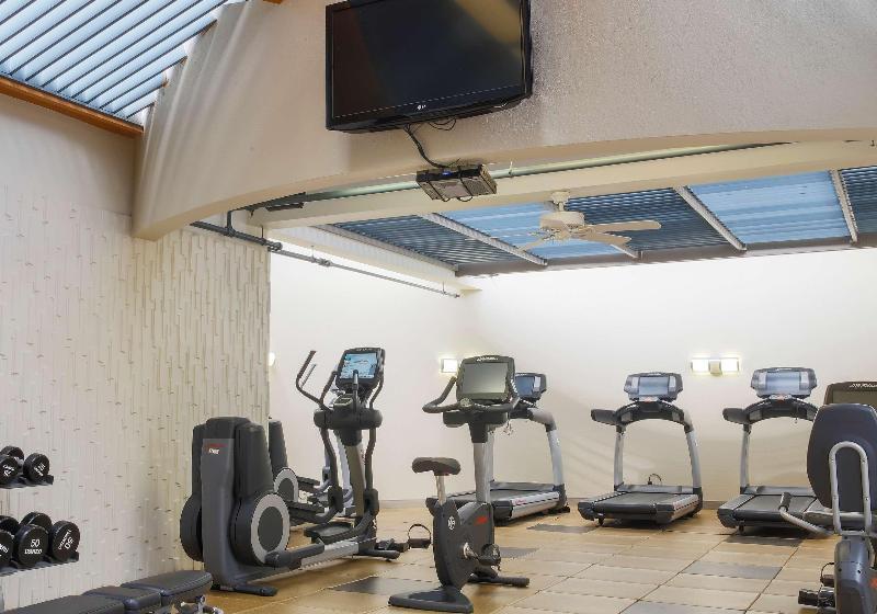 هتل Doubletree By Hilton Rochester