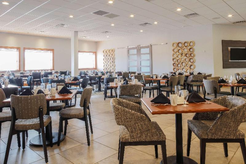 هتل Doubletree By Hilton Rochester