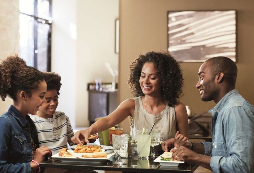 فندق Doubletree By Hilton Monrovia   Pasadena Area