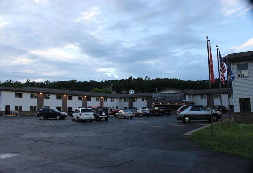 فندق Baymont By Wyndham Iron Mountain