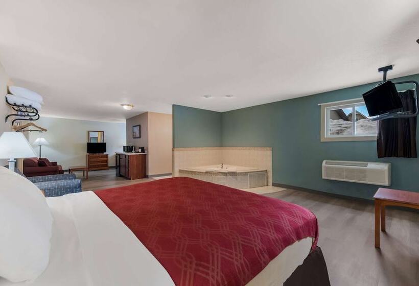 فندق Baymont By Wyndham Iron Mountain