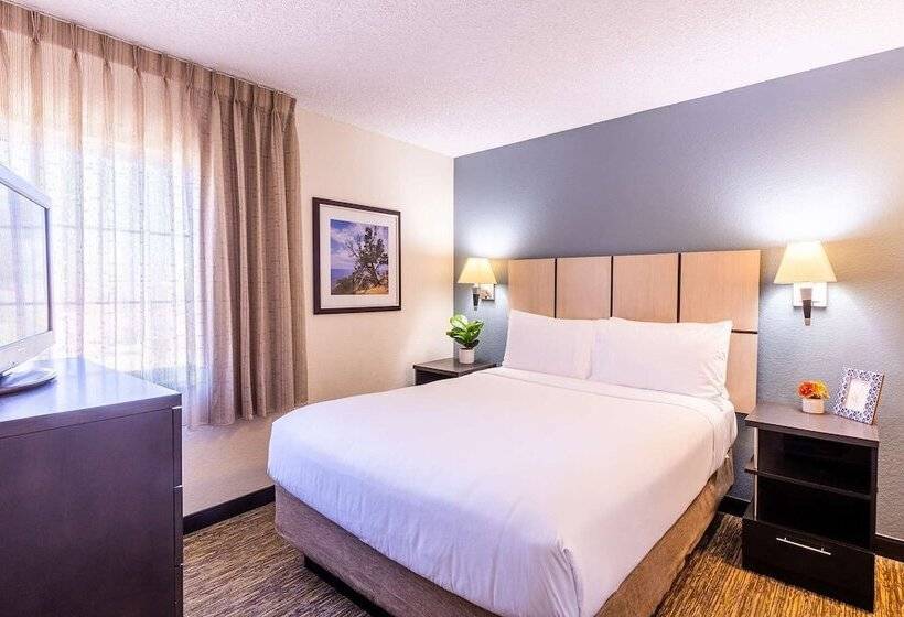 ホテル Sonesta Simply Suites Lansing