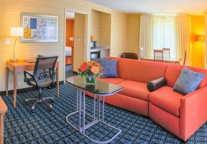 בית מלון כפרי Fairfield Inn And Suites By Marriott San Jose Airport