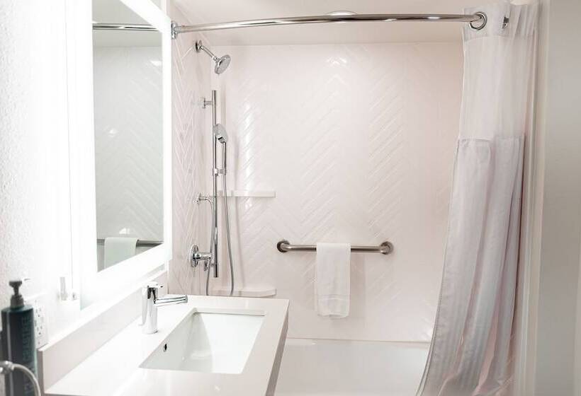 هتل Doubletree By Hilton Fort Worth South