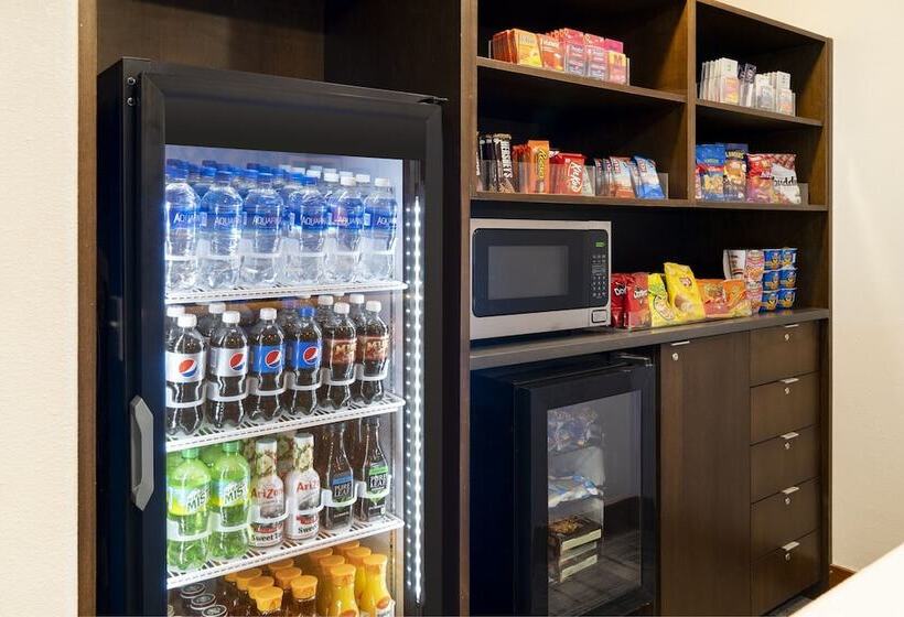 ホテル Four Points By Sheraton Tucson Airport