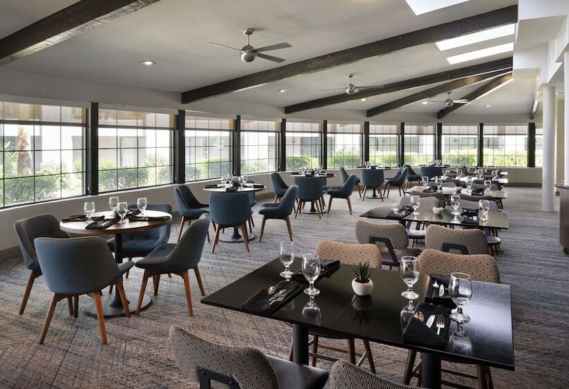 ホテル Four Points By Sheraton Tucson Airport