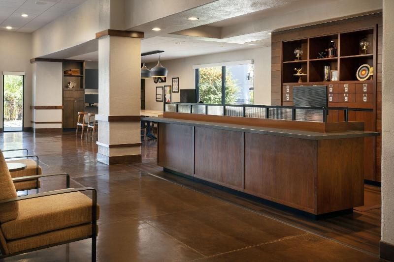 ホテル Four Points By Sheraton Tucson Airport