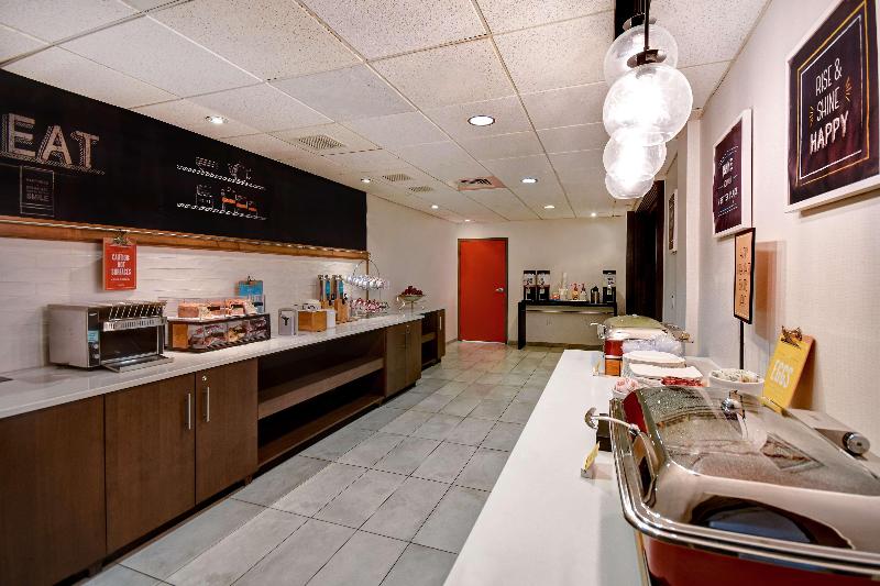 هتل Hampton Inn & Suites Alexandria Old Town Area South