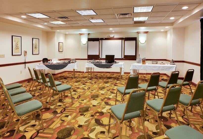 ホテル Hawthorn Suites Midwest City