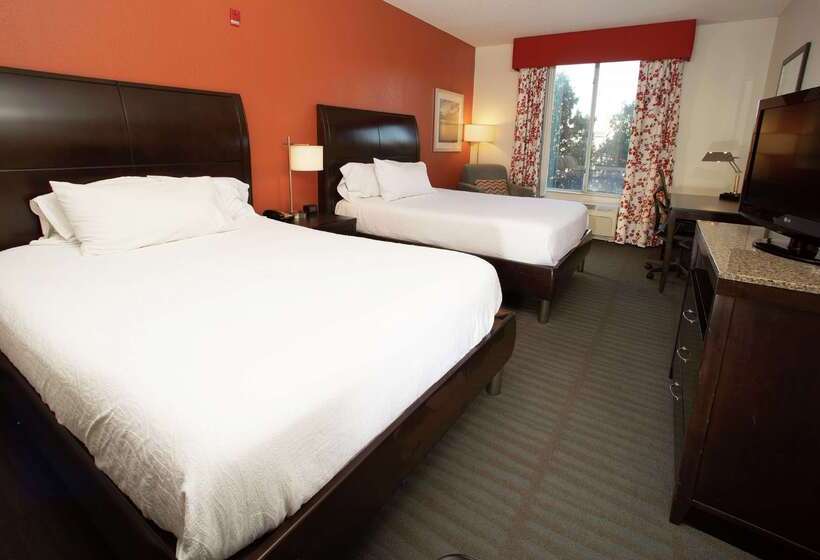 هتل Hilton Garden Inn Springfield, Il