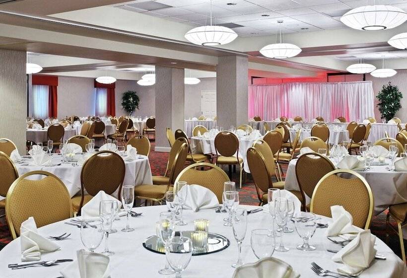 هتل Hilton Garden Inn Springfield, Il