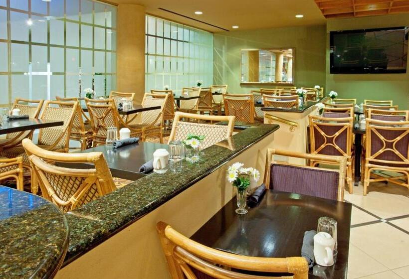 호텔 Holiday Inn Port Arthur   Park Central, An Ihg