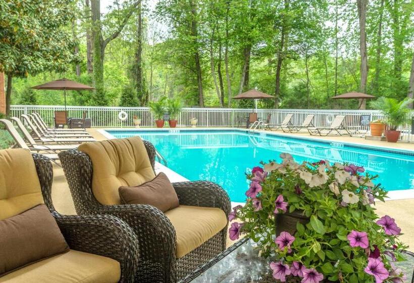 هتل Holiday Inn Charlottesville Monticello, An Ihg