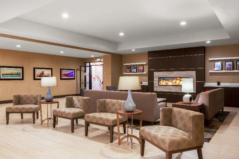 בית מלון כפרי Holiday Inn La Mirada Buena Park, An Ihg