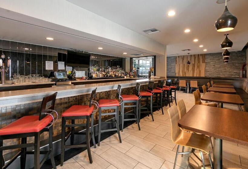 בית מלון כפרי Holiday Inn West Covina, An Ihg