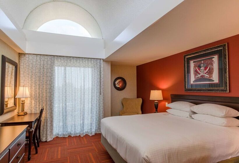 Howard Johnson By Wyndham Anaheim Hotel & Water Playground