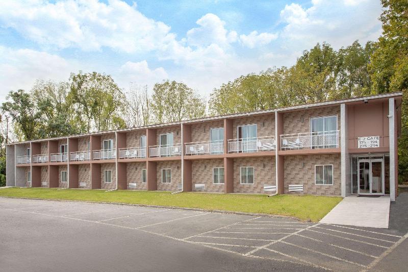 فندق Howard Johnson By Wyndham Harrisburg