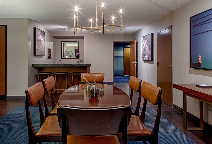 هتل Hyatt Regency Minneapolis