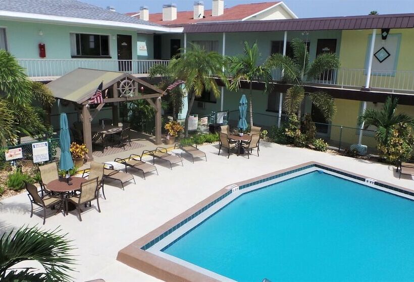 فندق Island House