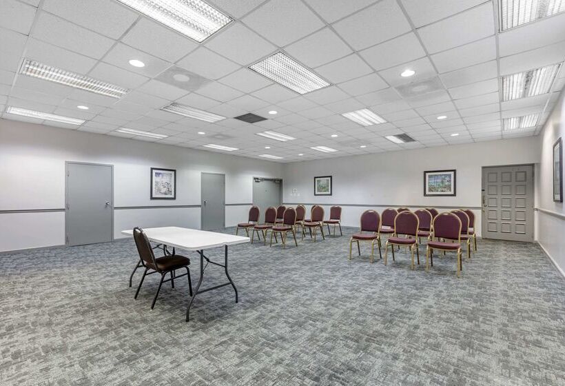 فندق Quality Inn Downtown Stuart