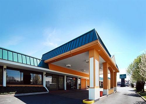 Отель Midtown Inn And Suites