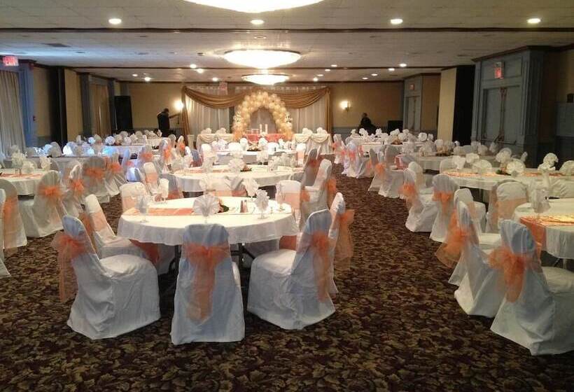 בית מלון כפרי Red Carpet Inn & Suites