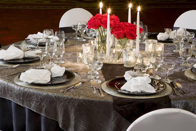 هتل Sheraton West Des Moines