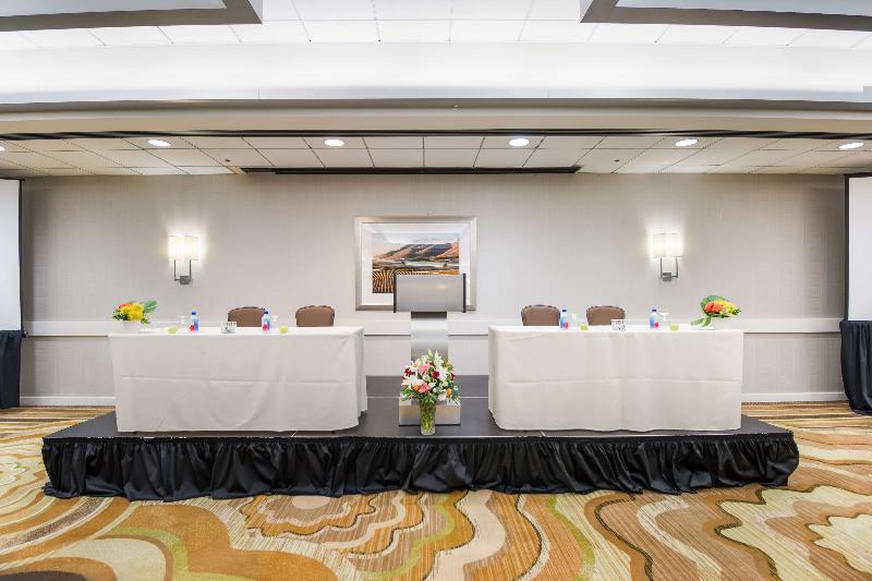 هتل Sonesta Los Angeles Airport Lax