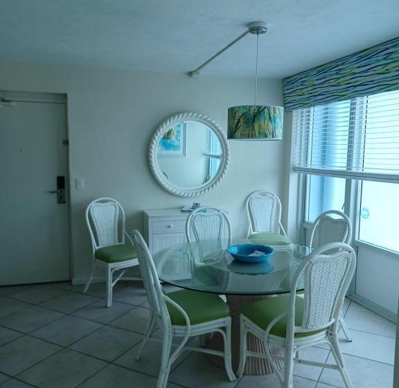 Islander Beach Resort  New Smyrna Beach