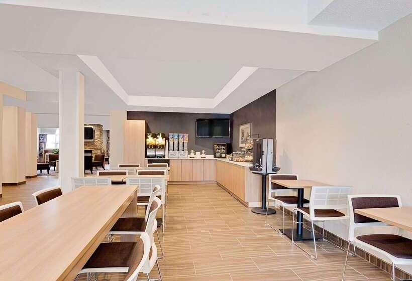 Microtel Inn & Suites By Wyndham Middletown