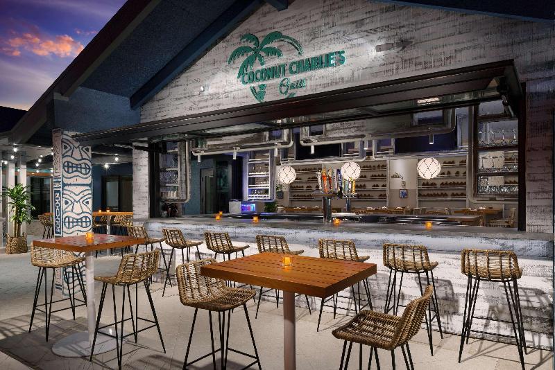 منتجع Hilton Garden Inn St. Pete Beach