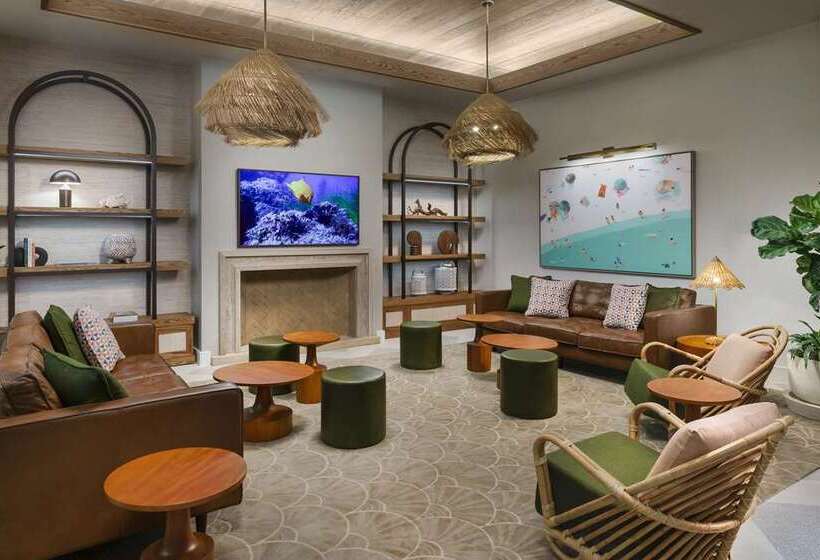 منتجع Hilton Garden Inn St. Pete Beach