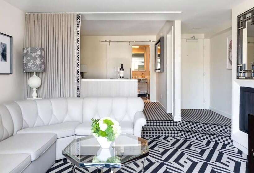 هتل Chamberlain West Hollywood