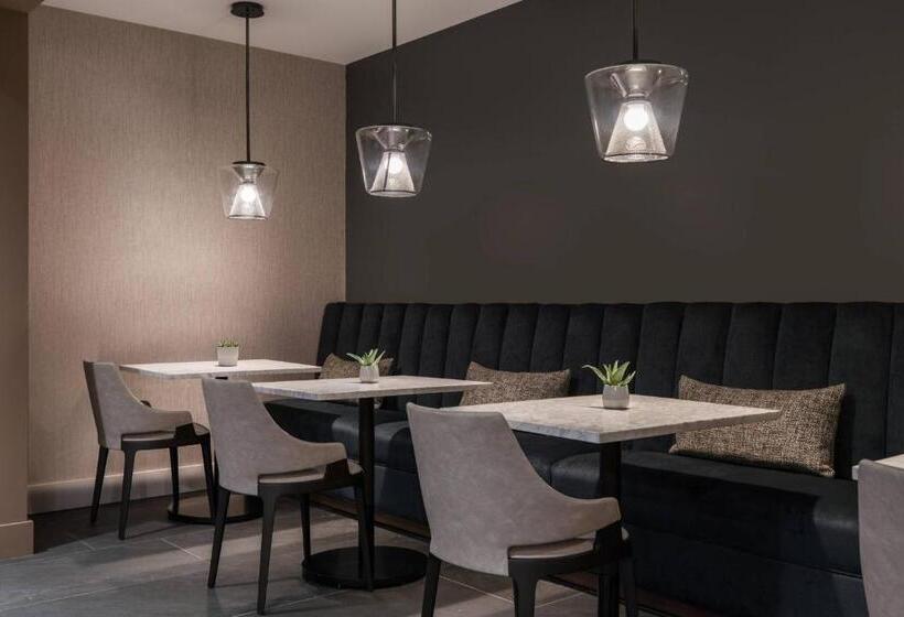 هتل Chicago Marriott Schaumburg