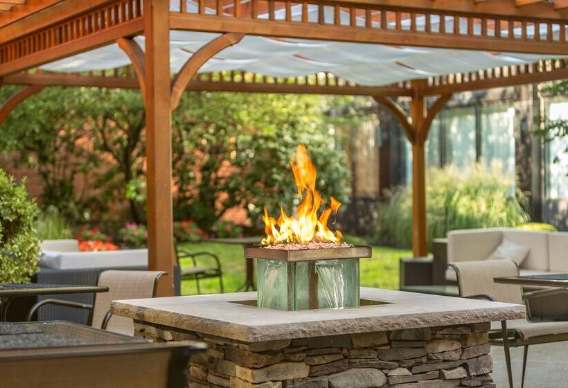 فندق Doubletree By Hilton Boston  Andover