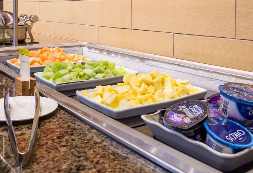 فندق Doubletree By Hilton Boston  Andover