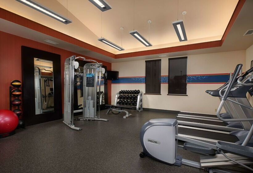בית מלון כפרי Hampton Inn Butte