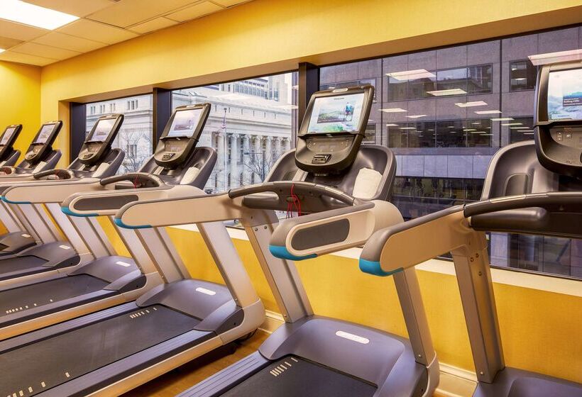 هتل Hilton Denver City Center